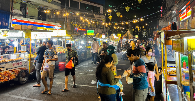 night street market padang sentral