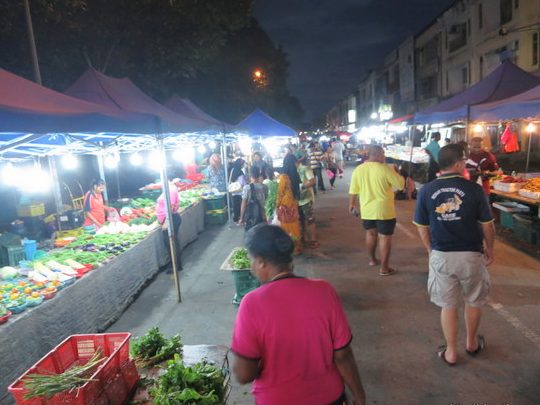 Pasar Malam Batu 14 Puchong 1 pasar malam batu 14 puchong