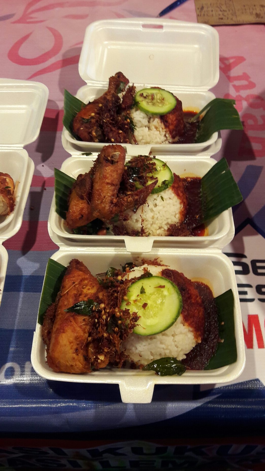 Pasar Malam di Pekan Nenas Terbaik untuk Hidangan dan Barang Murah 1 pasar malam di pekan nenas terbaik untuk hidangan dan barang murah 1