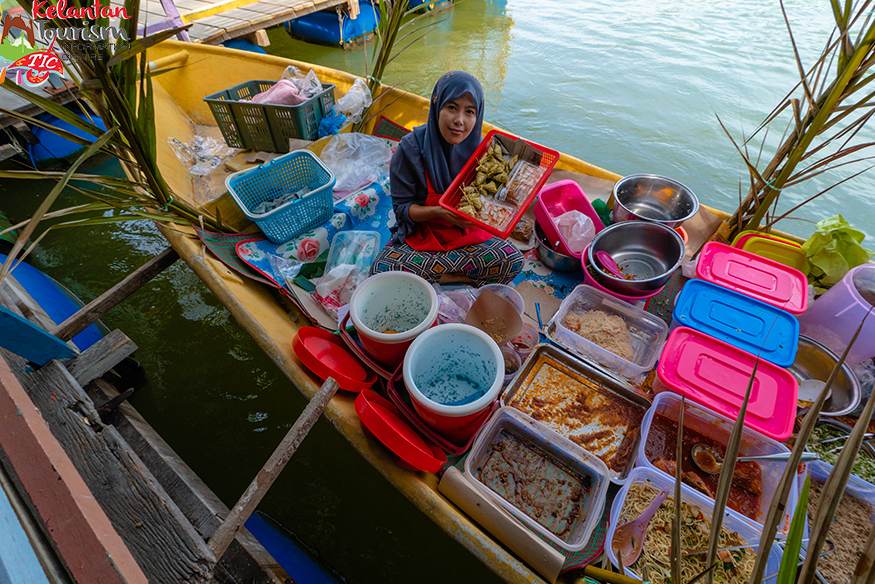 Pasar Tani Terapung - Floating Market 1 pasar tani terapung floating market
