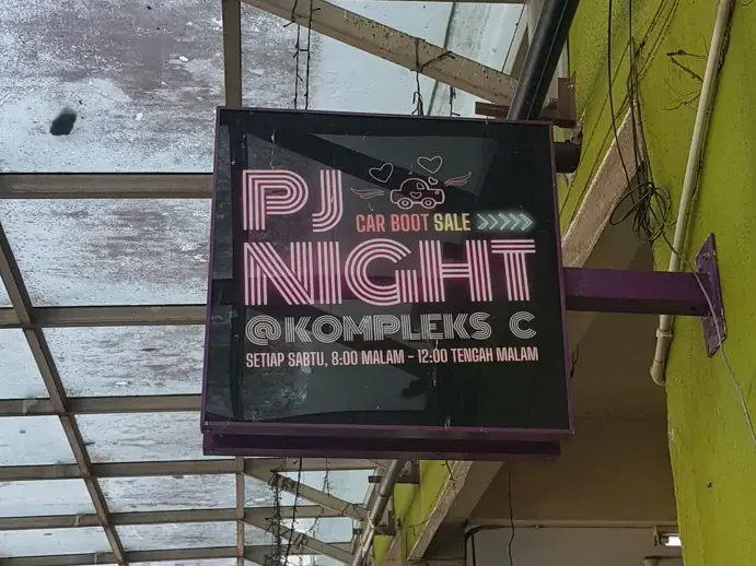 pj night carboot sale