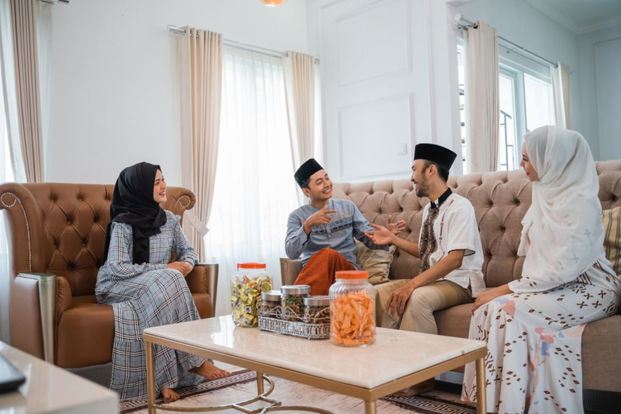 Tamu Malam Selasa Dan Rabu Siang 1 tamu malam selasa dan rabu siang