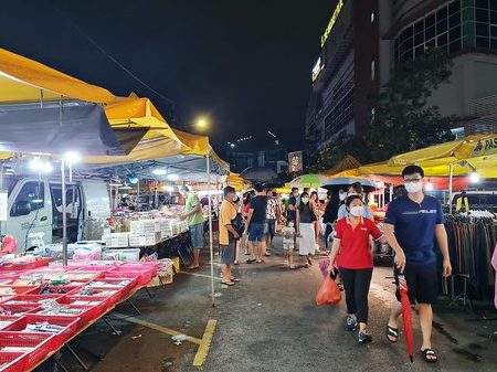 tuesday pasar malam ujong pasir